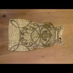 Nwt Gold Sequined Dress With Beautiful Beading, Size 6. Needle And Thread Dresses, Gold Sequin Dress, Sequined Dress, Needle Thread, Gold Sequin, Needle And Thread, Sequin Dress, Beading, Sequin