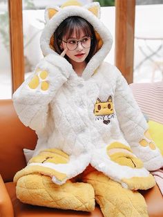 Fabric: polyester Warm up in style with this double-sized, dreamy, and cozy pajama set made from breathable, flannel-like material. Perfect for staying warm in chilly temperatures! Magic Cat, Cat Cartoon, Cozy Pajamas, Winter Quilts, Cozy Winter, Cartoon Cat, Discount Code, Spreads, Everyday Outfits