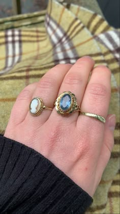 Blue Rings Aesthetic, Funky Jewelry, Stacked Jewelry, Girly Jewelry, Jewelry Inspo, Pretty Jewellery, Piercing Jewelry, Cute Jewelry