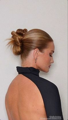 Rosie Huntington Whiteley Bun, Chic Bridal Bun, Rosie Huntington Whiteley Hair Updo, Sleek Twisted Bun, Slick French Twist, Slicked Back Hairstyles Wedding, Slick Back French Twist, Bridesmaid Slick Bun, Slicked Back Wedding Hair Updo