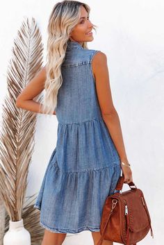 Sky Blue Flap Pockets Button Up Sleeveless Denim Dress Sweet Jeans, Blue Denim Dress, Sleeveless Denim Dress, Simple Bangle, Mini Necklace, Necklace Simple, Chambray Dress, Jeans Button, Maxi Dress Evening