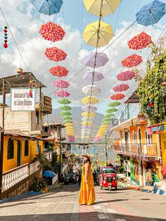 If you're looking for some of the best things to do in Lake Atitlan, you need to visit San Juan la Laguna! This is the colorful Maya town of Lake Atitlan, and there are so many cool things to do in San Juan la Laguna that show off the local culture and heritage. See why this town belongs on both your Lake Atitlan itinerary and Guatemala Itinerary! Cool Things To Do