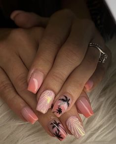 Palm Tree Beach Vacation Nail Ideas Nails For Palm Springs, Vacation Nail Ideas Coffin, Palm Tree Gel Nails, Palm Tree Almond Nails, California Vacation Nails, Palm Tree French Tip Nails, Caribbean Nail Ideas, Bahama Nail Ideas, White Beach Nails