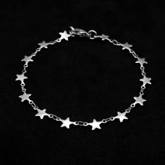 Stainless Steel Gothic Style Star Link Bracelet Links 10mm Long 316 Stainless Steel Tarnish Free & Water Resistant Hypoallergenic, no Irritation or Green Skin Optional Adjustable Extender Chain Hand Made in the UK Nickel-free Silver Star Bracelet, O Ring Choker, Gothic Bracelet, Word Necklace, Gothic Pendant, Gothic Chokers, Green Skin, Bracelet Box, Gothic Earrings