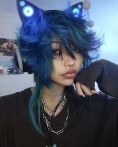 Dyed Hair Inspiration, Hair Inspiration Short, Peinados Fáciles Para Cabello Corto, Alternative Hair, Fluffy Hair, Anime Hair, Hair Reference, Cut My Hair