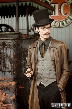 Steampunk Mens Fashion, Steampunk Man, Steampunk Characters, Steampunk Men, Mode Steampunk, Style Steampunk, Steampunk Wedding, Steampunk Cosplay, Neo Victorian