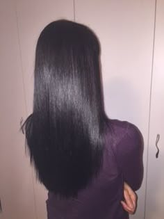 My hair. I had a few purple streaks put in, will do some more next time. Dark Straight Hair, Hair Pfp, Purple Streaks, Best Human Hair Wigs, Peruvian Straight Hair, Brazilian Straight Human Hair, Straight Weave Hairstyles, Straight Hair Bundles, Hair Dyes