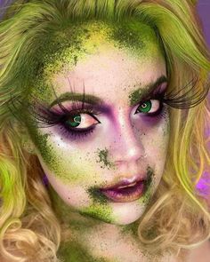 𝓐𝓵𝓲𝓬𝓮 on Instagram: "BEETLEJUICE BABE 🪲💀 Ad using @officialsnazaroo face paint custom palette. This looks was created using a variety of their metallic, shimmer and Matt paints. What do we think ? Has it put you in the Halloween mood? Inspo from @kimberleymargarita_ iconic look 🪲 @officialsnazaroo clown white 🪲 @officialsnazaroo Pearl/metallic selection 🪲 @jeffreestarcosmetics translucent powder 🪲 @meltcosmetics waiting room / recently deceased 🪲 @anastasiabeverlyhills moonchild pale Beetlejuice Cosplay, Facepaint Halloween, Intense Makeup, Halloween Costume Funny, Holloween Makeup, Halloween Makeup Diy