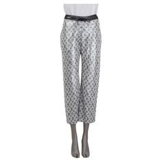 100% authentic Louis Vuitton monogram print lurex knit pants in silver and gray silk (83%) and polyamide (17%). Feature two slit pockets on the side. Open with a drawstring on the front. Unlined. Have been worn and are in excellent condition. Measurements Tag Size M Size M Waist 60cm (23.4in) to 90cm (35.1in) Hips 90cm (35.1in) to 120cm (46.8in) Length 87cm (33.9in) All our listings include only the listed item unless otherwise specified in the description above. Lurex Knit, Knit Joggers, Silver Monogram, Silver Silk, Joggers Pants, Gray Silk, Monogram Prints, Knit Pants, Authentic Louis Vuitton