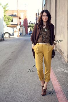 Yellow Trousers Outfit, Mustard Pants Outfit, Tan Cardigan Outfit, Yellow Pants Outfit, Mustard Yellow Pants, Mustard Outfits, Colour Combinations Fashion