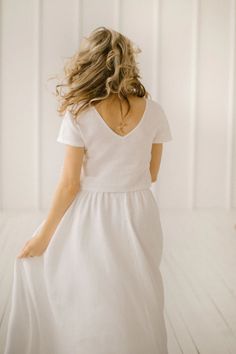 Linen Wedding Dress Crop Top Wedding Dress Two Piece Wedding - Etsy Bosnia and Herzegovina Fitted White Linen Dress, Fitted Linen Wedding Dress, Fitted White Linen Wedding Dress, Wedding Dress Crop Top, Wedding Dress Forest, Wedding Dress Two Piece, Forest Wedding Dress, Dress Crop Top, Crop Top Wedding Dress