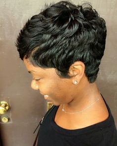 Black Pixie Haircut, Hype Hair, Black Hair Short Cuts, Short Black Hair, Hairstyle Short, Cut Life, Beautiful Haircuts, Short Sassy Hair, Sassy Hair