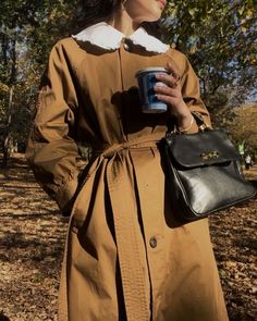 Paola Rios, Life Core, Baggy Sweaters, Autumn In New York, Instagram Autumn, Vintage Life, Signature Look, Cubism, Cute Fits