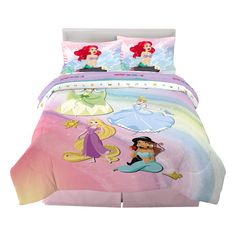 the little mermaid bedding set has princesses on it