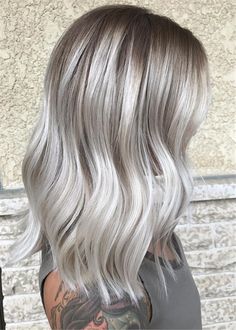 Ash Blonde Hairstyles, Grey Hair Wig, Hair Colour Design, Ash Blonde Hair Colour, Silver Blonde Hair, Blonde Hairstyles, Silver Hair Color, Silver Blonde