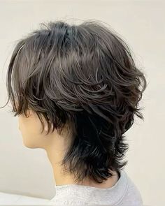 Androgynous Hair, Men Haircut Curly Hair, Short Grunge Hair, Short Hair Tomboy, Mullet Haircut, Hair Inspiration Long, Mens Hairstyles Thick Hair, Wavy Hair Men, Hair Inspiration Short