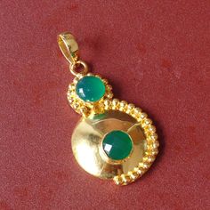 18K Gold Plated Pendant, Green Onyx Pendant, May Birthstone Pendant, Designer Pendant, Round Stone Pendant, Matching Jewelry, Gift For Women Onyx Pendant, May Birthstone, Onyx Gemstone, Matching Jewelry, Birthstone Pendant, Green Onyx, Stone Pendant, Gift For Women, Jewelry Gift