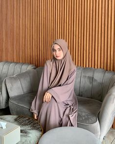 Instagram photos Muslimah Outfit, Hijab Wedding Dress, Pashmina Hijab Tutorial, Hijab Bride, Muslim Lifestyle, Hijab Dress, Hijab Tutorial, Hijab Fashion, Muslim Fashion