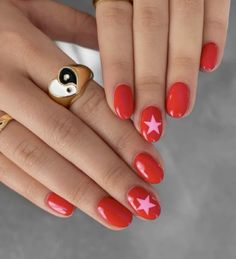 Red nail and pink stars Red And Pink Star Nails, Pink And Red Nails Acrylic, Costa Rica Nails, Red And Pink Nails Ideas, Pink And Red Nail Designs, Pink Star Nails, Red Star Nails, Red And Pink Nails, Concert Vibes