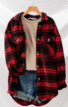 Falling In Love Oversized Button Down | 2 Colors Available - Wedges And Wide Legs Boutique Flannel Outfits, Oversized Flannel, Plaid Sweater, Plaid Fashion, Plaid Jacket, Plaid Flannel Shirt, Red Jacket, Outfits Casuales, Flannel Shirt