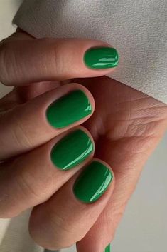 Jade Green Nails, Green Nails, 2024 nails, green nail ideas, sage green nails, emerald green nails, spring nails, Green Nail Ideas, Emerald Green Nails, french tip nails, Floral Green Nails, Emerald Green Nails, Short Green Nails Short Green Nails, Cover Nails, Nail 2023, Fun Nail Colors, Milky Nails, Smink Inspiration, Toenail Polish, Dip Nails