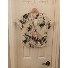 New With Tags Women's Sienna Sky Floral Print V-Neck Ruffle Sleeve Dressy Blouse Size: Small Chest: 36" Length: 20" 42 Spring V-neck Top With Tropical Print, Pink V-neck Top With Tropical Print, Summer Tops For Day Out With Surplice Neckline, Summer Surplice Neckline Top For Day Out, Summer Surplice Neckline Top For Brunch, Kimono Wrap Top, Mandarin Collar Shirt, Lace Tunic Tops, Blouse Embroidery