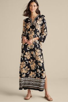 Flowy Floral Maxi Dress, Girls Date Night, Girls Date, Women Dress Collection, Soft Surroundings Dresses, Knit Maxi Dress, Dress Flowy, Cruise Outfits, Flowy Maxi Dress