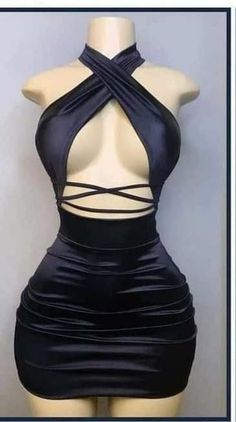 Z Cup Bra, Cute Revealing Outfits, Reavling Outfit, Club Dresses Nightclub Classy, Revealing Outfit Club, Black Outfit Dress, Outfit Revealing, Clubbing Dresses, Revealing Clothes