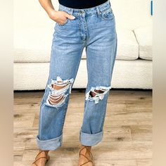 Straight Leg Super High Rise Distressed 5 Pockets Button Up Fly 100% Cotton New With Tags Sizes: 9 (28.5), 11(29.5) First Day Outfit, Western Boutique, Jean Color, Cute Lazy Day Outfits, Dad Jeans, Lazy Day Outfits, Boutique Stores, Girls Clothes, School Outfits