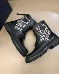 1:1 REPLICA SHOESPRODUCT DETAILSIncludes Shipping bags, dustbag sleeper, care manual, booklet, and tag. Christian Dior Fashion, Ankle Boots Black, Dior Fashion, New Years Sales, Sneaker Shoes, Accessories Store, Black Ankle Boots, Boots Black, Online Clothing