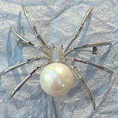 Spider Brooch Halloween Jewelry Faux Pearl 4.5 Cm X 4.5 Cm New Without Tag Spider Brooch, Spider Crafts, Spider Jewelry, Beaded Spiders, Silver Work, Halloween Jewelry, Unisex Jewelry, Fantasy Jewelry, Dream Jewelry