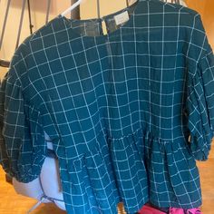 This Is A Dark Green Gingham Top. The Top Has Puff Sleeves That Are Perfect To Add Style To Any Outfit. The Top Comes In The Size Xs. This Top Is True To Size And Never Worn. Green Puff Sleeve Top, Gingham Top, Green Gingham, Gingham Tops, Puff Sleeve Top, A New Day, Puff Sleeves, New Day, Gingham