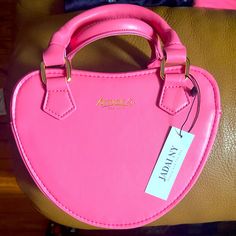 This Cute Little Crossbody Is Brand New With Tags. It’s Big Enough To Hold A Phone, Keys, Lip Gloss And Much More. Heart Shaped Bag, Heart Bag, Cute Bags, Plastic Bag, Pink Heart, Pink Ladies, Heart Shapes, Bag Lady, Wallet