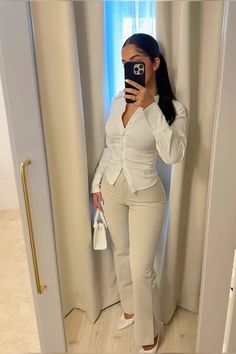 Kim K Professional Outfit, Clean Woman Outfit, Blazer With No Shirt Underneath, Cute Rich Outfits, Professional Esthetician Outfit, Women’s Winter Office Outfits, Business Outfits With Jeans, Blouse Outfit Black Women, Professional Baddie Outfits