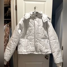 Limited Release Puffer Jacket - Celebrity Stylist Jason Rembrandt Collaboration With Bailey’s. White “Marshmallow” Puffer Jacket. 1 Of 25 Made. Size S (Fits Slightly Oversized) With Detachable Hood. Never Been Worn, Plastic Still On Zippers. No Marks. White Puffer Jacket With Padded Collar For Cold Weather, White Spring Outerwear With Detachable Hood, Spring White Outerwear With Detachable Hood, Trendy White Hooded Puffer Jacket, White Streetwear Outerwear With Padded Collar, White Padded Collar Outerwear For Fall, Trendy White Puffer Jacket With Long Sleeves, White Puffer Jacket With Detachable Hood For Fall, White Puffer Jacket With Pockets For Spring