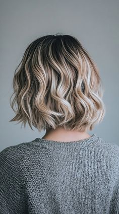 23 Winter Highlights for Blondes: Gorgeous Color Ideas to Warm Up Your Look | LooksNiceOnMe Highlights For Blonde Hair, Highlight Ideas, Blonde Locks, Blonde Hair With Highlights