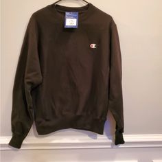 Black Champion Crewneck Size Small Men’s Retails For $55 Bnwt Classic Black Sweatshirt, Black Champion Sweatpants, 90s Black Crew Neck Sweatshirt, Gray Champion Hoodie, Champion Vintage Sweatshirt, Champion Crewneck, Sweaters Black, Sweaters Crewneck, Black Sweaters