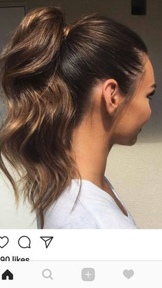 Perfect pony tail 👌 Easy Bangs, Split Bangs, Hairstyles Fringe, Bouffant Hairstyles, Hairstyle Pixie, Hairstyles Layers, Beehive Hairstyle, Fringe Hairstyle, Hairstyles Party