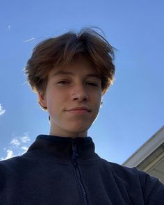 Boy Hair Ideas, Skater Boy Hair, Trans Boy Haircut, Cute Guy Haircuts, Ftm Haircuts, Boys Haircut Styles, Trans Boys, Style Web, Boy Hair