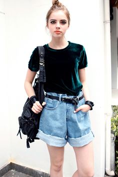 Want more denim inspo? Click here http://dropdeadgorgeousdaily.com/2013/11/distressed-denim-ripped-shredded-destroyed-name-fashion/ Velvet Tshirt, Highwaist Shorts, Velvet T Shirt, Look Retro, Baggy Denim, Velvet Shirt, Velvet Top, Mom Shorts, Green Shirt