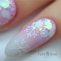 2023 Christmas Nail Designs, Snow Nail Art Snowflakes, Christmas Glass Nails, Icy Nail Designs, Nails Step By Step Design, Sugar Plum Nails, X Mas Nails Design, Sugared Nails, Sugar Plum Fairy Nails