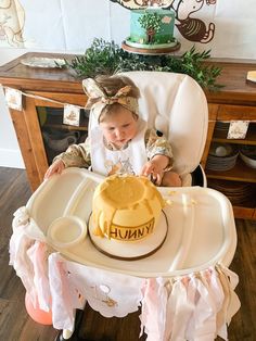 Winnie The Pooh Birthday Party Ideas (DIY-Friendly) Winnie The Pooh Girl Nursery, Winnie The Pooh First Birthday Girl, Pooh Themed Birthday Party, Magnolia Jane, Vintage Pooh