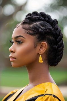 Stunning cornrow hairstyle ideas | Trendy hairstyle ideas | Easy hairstyle ideas Beautiful Updos, Cornrow Hairstyle, Halo Braids, Hairstyle Ideas Easy, Exotic Hairstyles, Peinados Hair Styles, Natural Afro, Blonde Bob Hairstyles