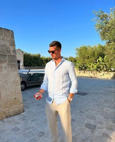 Mens Summer Dinner Outfit, Mens Summer Wedding Attire Guest Casual, Mens Wedding Guest Outfit Summer Casual, Beach Wedding Guest Outfit Men, Men’s Engagement Photo Outfits, Mens Cocktail Attire, Dinner Outfit Men, Mens Wedding Guest Outfit, Wedding Guest Outfit Men