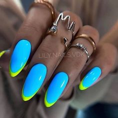 Gold Acrylic Nail Designs, Bright Neon Nails, Neon Blue Nails, Fluorescent Nails, Nail 2023, Gold Acrylic Nails, Summer Gel Nails, Japanese Nail, Hippie Nails