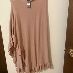 Gorgeous Pink(Sand Color) Poncho With Tag. Chic Beige Cape For Spring, Chic Beige Poncho For Spring, Casual Beige Spring Poncho, Spring Cream Cape, Pink Sand, Forever New, Sand Color, Shrug Sweater, Sweaters For Women