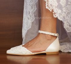 Women's Bridal Shoes/ Handmade IVORY Leather Flats/ - Etsy Bride Flats, Ivory Flats, Bridal Shoe, Wedding Shoes Bride, Lace Shoes, Wedding Shoes Flats, Shoes Handmade, Womens Wedding Shoes, Bride Shoes