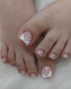 Summer Gel Pedicure Colors, Ideas De Pedicure, Semi Pies, Nails Pies, Press On Toenails, Fake Toenails, Acrylic Toe Nails, Acrylic Toes, Nagel Tips