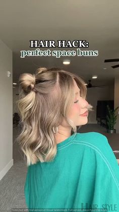 How to Create a Perfect Messy Bun for Parties
#EverydayHair #QuickHairstyles #EasyHairLooks #HairInspo #NoHeatStyles