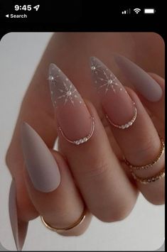 Nye Nail Ideas, Nails And Rings, New Year's Nails, Xmas Nails, Fancy Nails, Cute Acrylic Nails, Holiday Nails, Trendy Nails